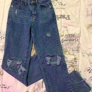 PRETTYLITTLETHING Vintage High Rose Jeans
